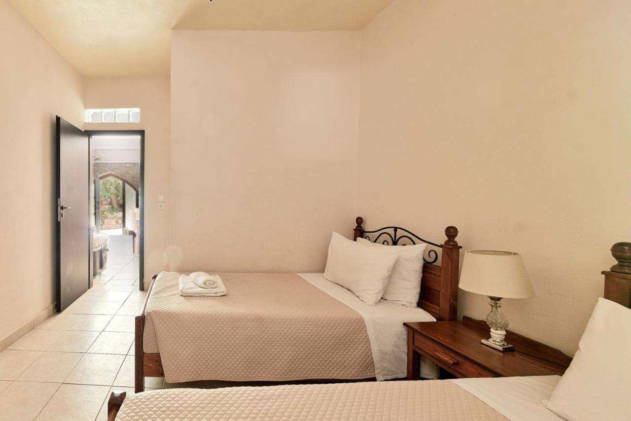 Mouri Villa Mourion  Екстер'єр фото