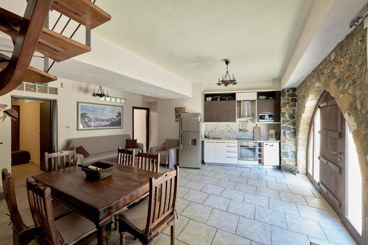 Mouri Villa Mourion  Екстер'єр фото