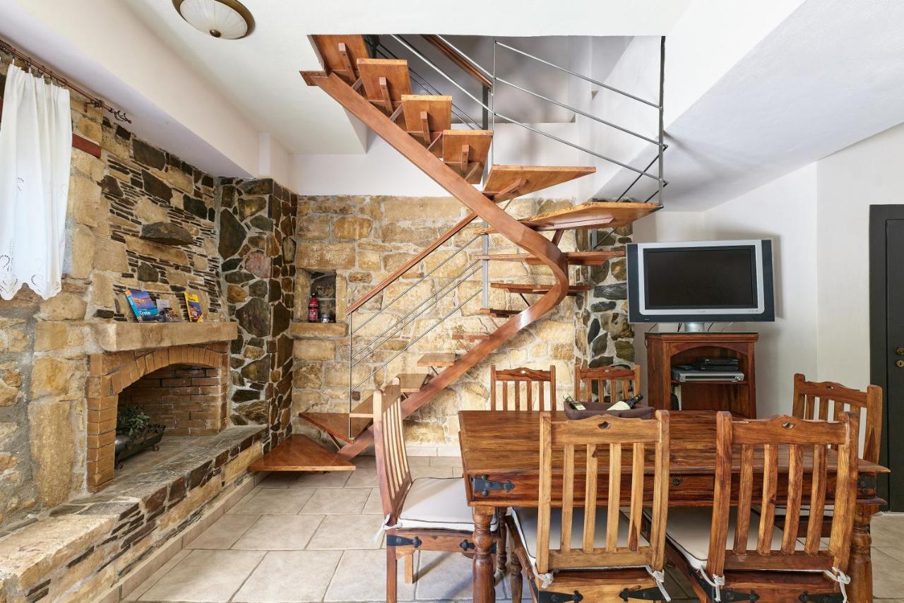 Mouri Villa Mourion  Екстер'єр фото