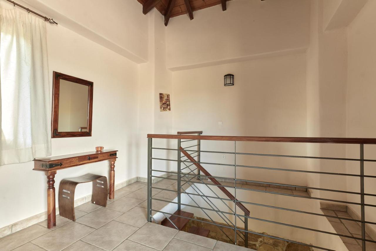 Mouri Villa Mourion  Екстер'єр фото