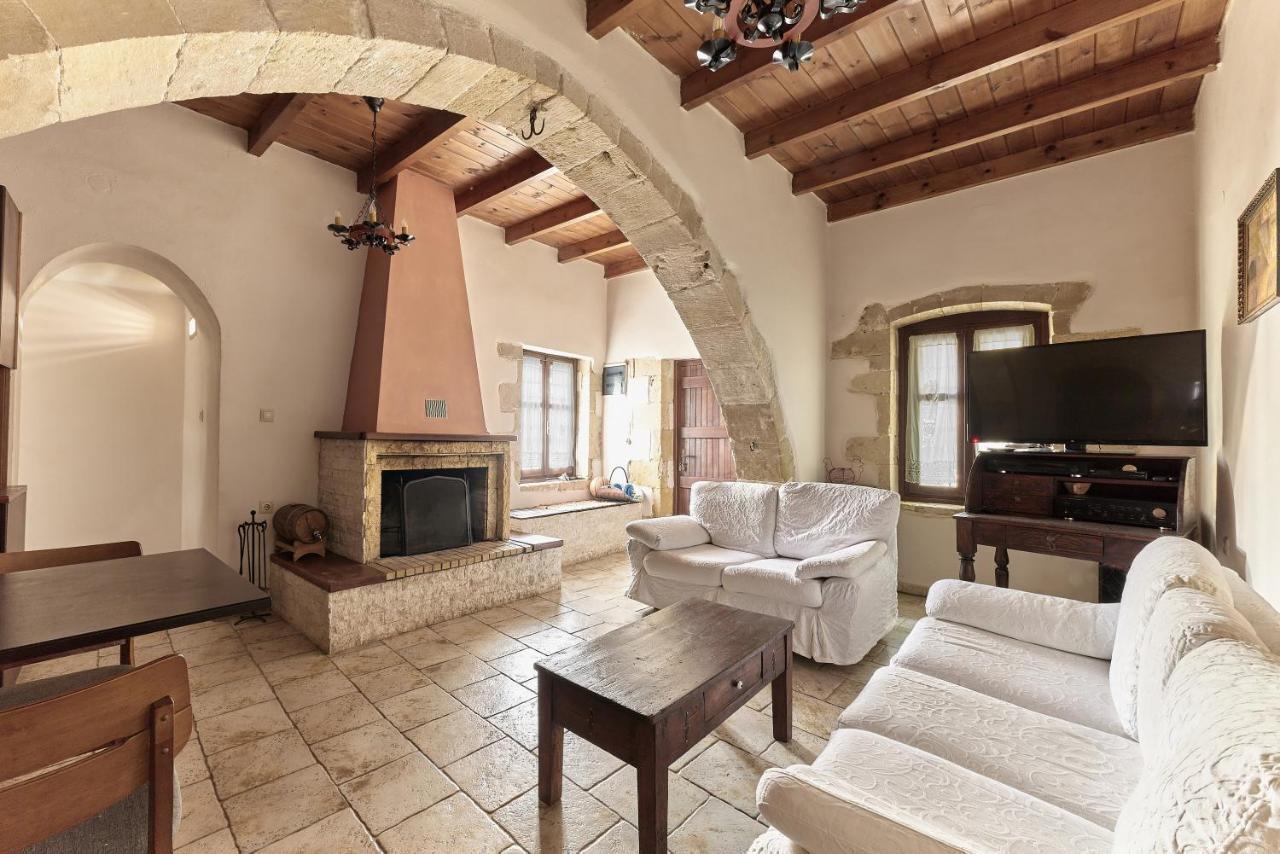 Mouri Villa Mourion  Екстер'єр фото