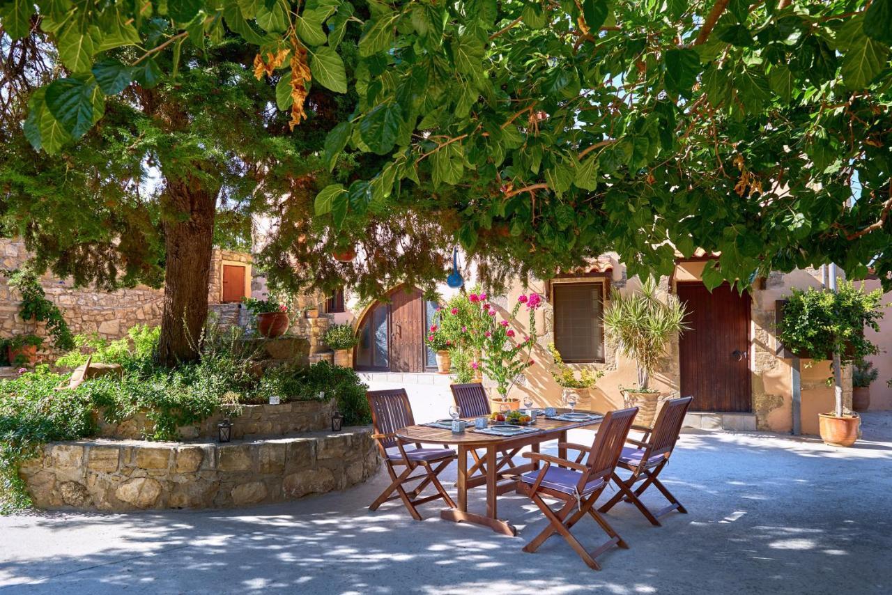 Mouri Villa Mourion  Екстер'єр фото